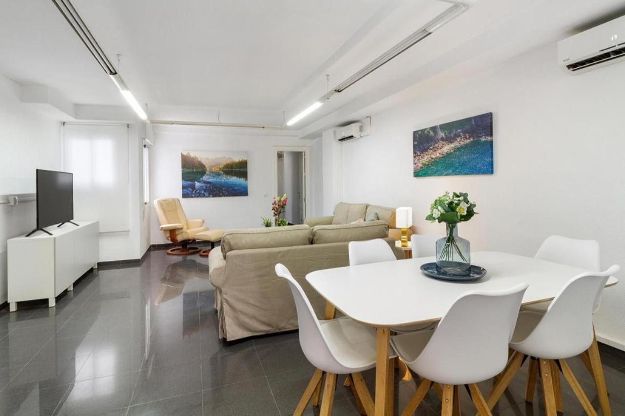 Amplio Piso En Atarazanas Appartement Málaga Buitenkant foto